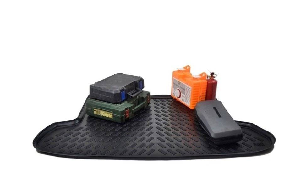 Covor portbagaj tavita premium Mercedes-Benz Clasa C berlina 2014-2021