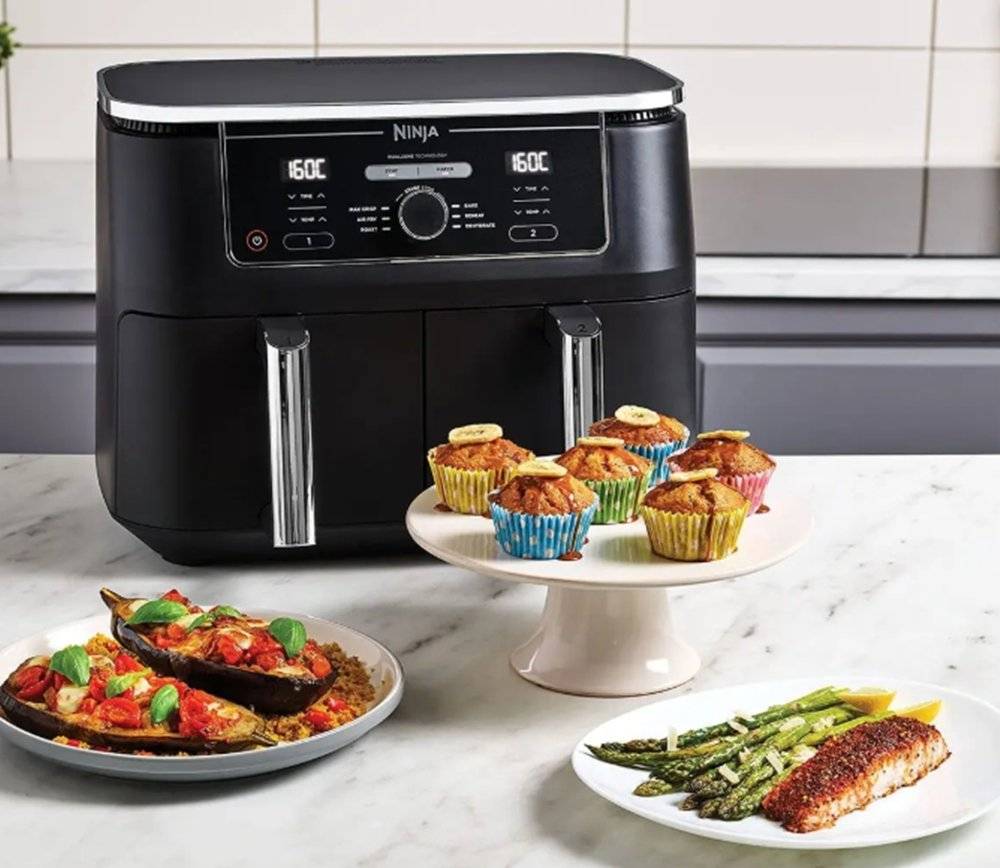 Friteuza cu aer cald Ninja AF400EU, 2470W, 9.5l, 6 programe-Negru (Produs RESIGILAT in stare buna fara urme de utilizare, ambalaj in stare buna)