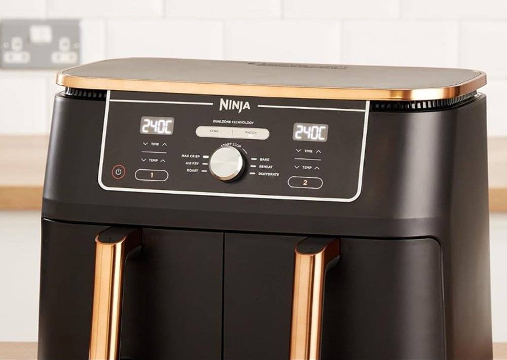 Friteuza cu aer cald Ninja Foodi MAX AF400EUCP, 9.5L, 2470W, CupruNegru (Produs resigilat, în stare bună, cu urme de utilizare)